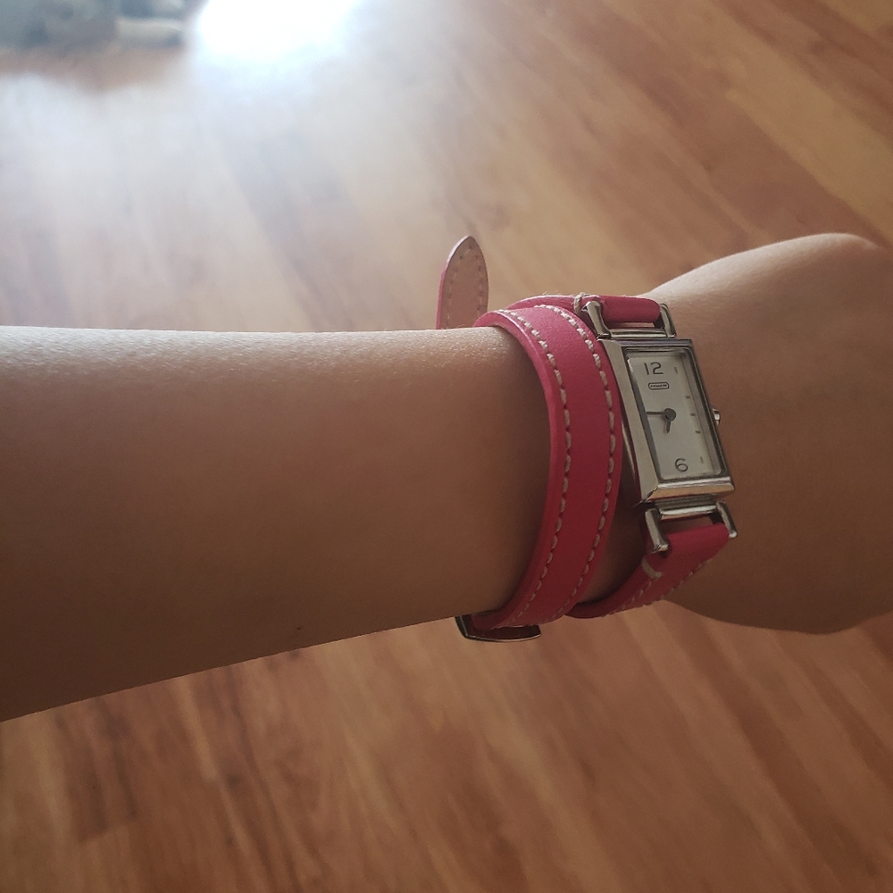Coach Watch Authentic - Picture 3 of 9